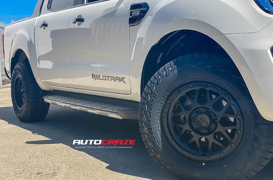 FORD RANGER GRENADE OR MATTE BLACK